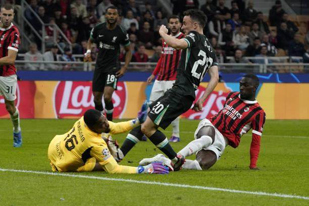 开云体育网址下载-【现场】情怀救不了惨淡票房，谁能救得了丑陋米兰？