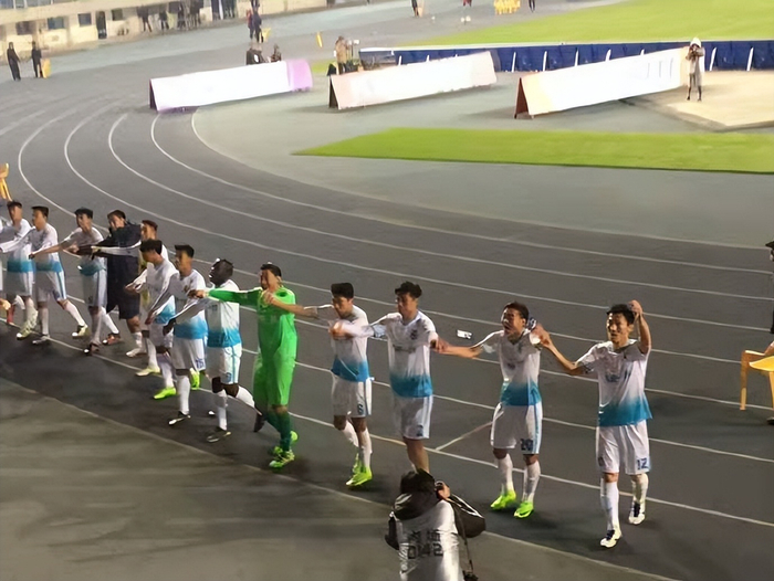 最新开云体育网址入口-大连足球史上今天：2017年穆谢奎双响，一方2-0北京北控，附评分|大连一方|客场|射门|中甲|中甲联赛_新浪新闻