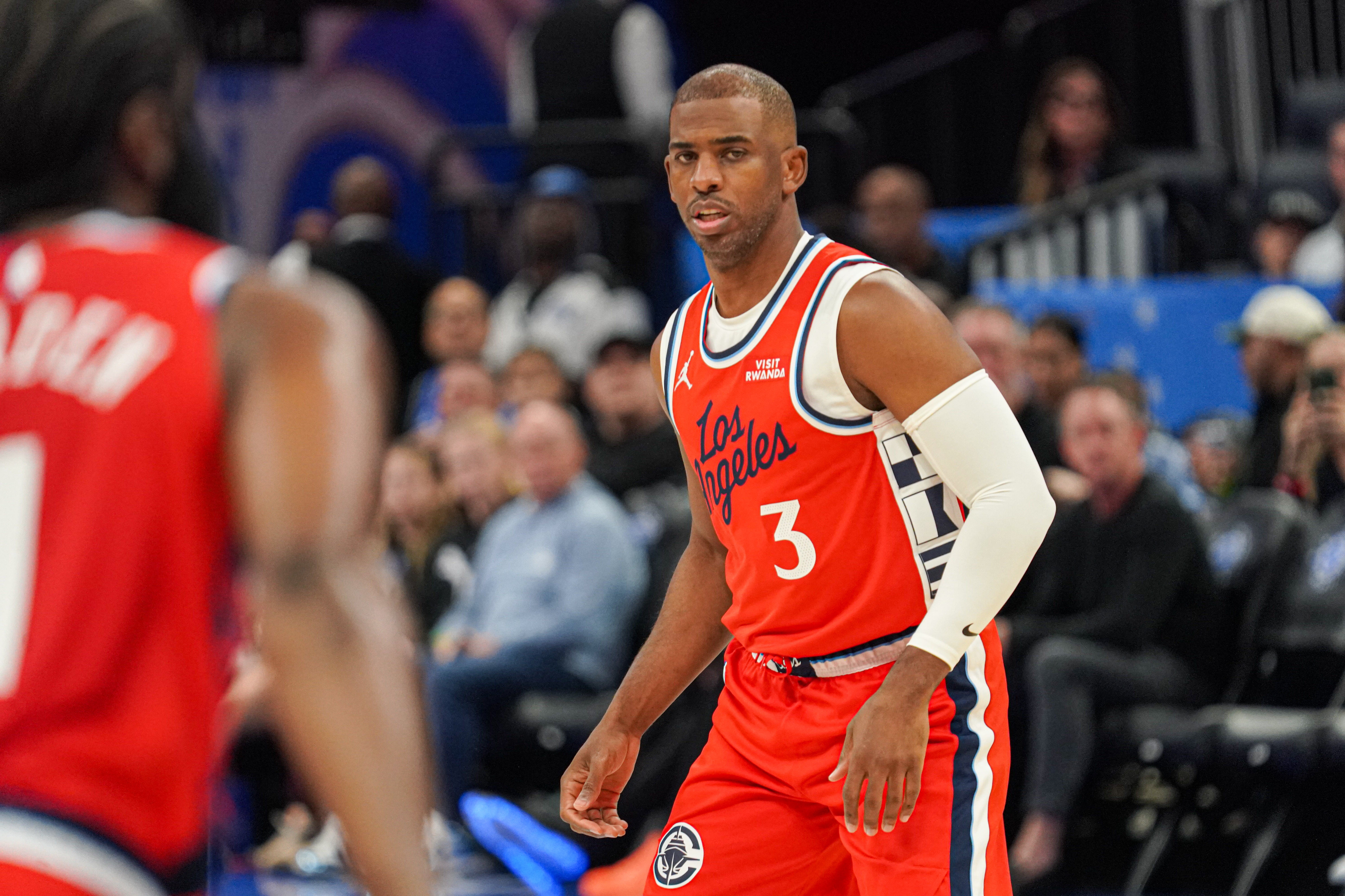 NBA球员收入哪家强？乔丹45亿居首 LBJ压奥胖 科五库六&amp;三少前十