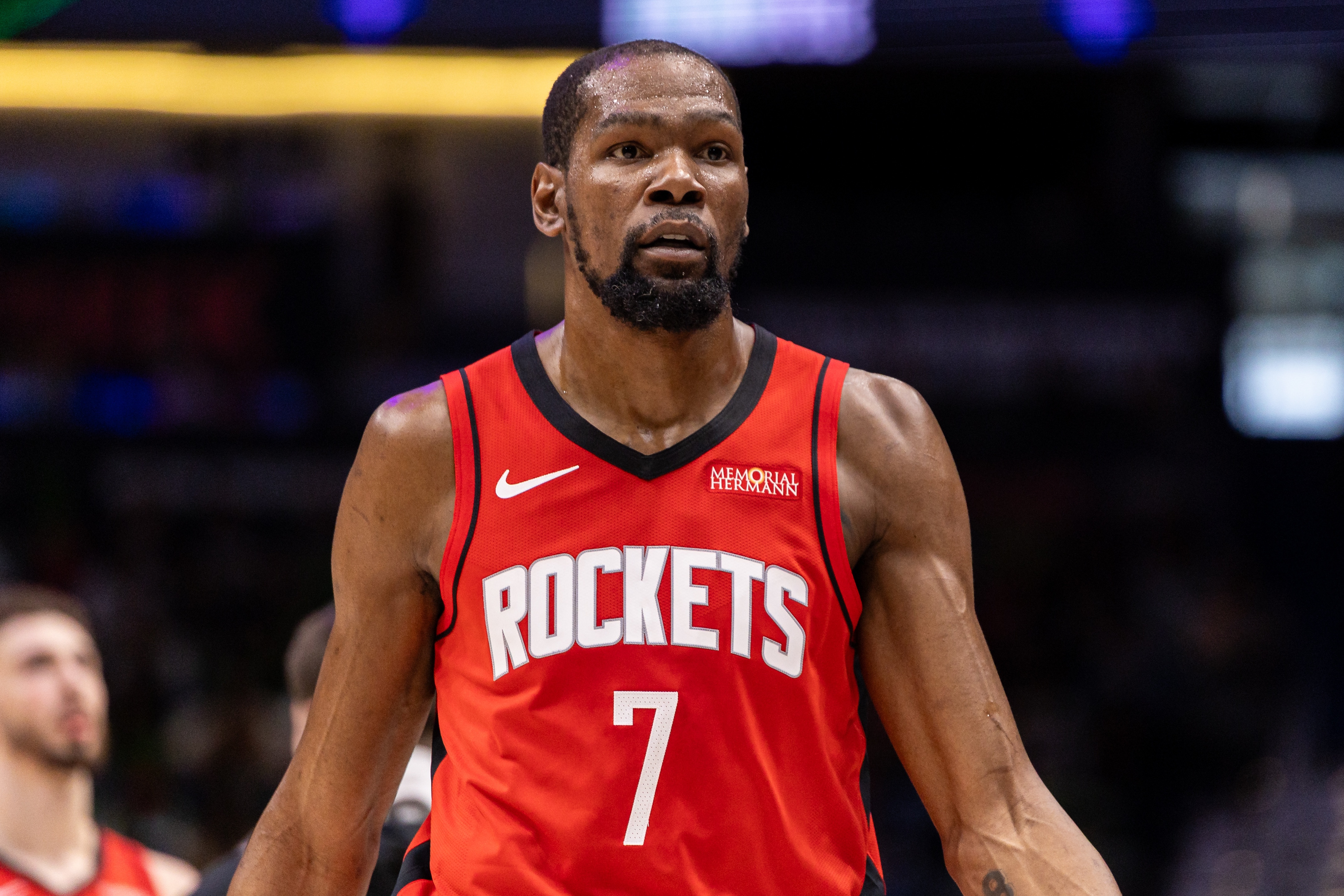 NBA球员收入哪家强？乔丹45亿居首 LBJ压奥胖 科五库六&amp;三少前十
